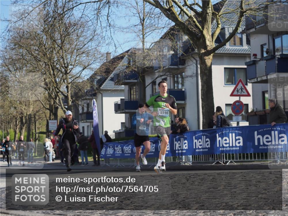 06.04.2025 - 44. Internationalen Wilhelmsburger Insellauf Luisa Fischer http://msf.ph/oto/7564705 06.04.2025 10:36:49 Ziel 3690, 5198, 94 meine-sportfotos.de