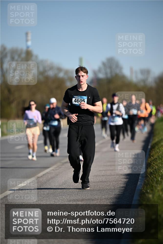 06.04.2025 - 44. Internationalen Wilhelmsburger Insellauf Dr. Thomas Lammeyer http://msf.ph/oto/7564720 06.04.2025 09:39:48 Laufen 4605 meine-sportfotos.de