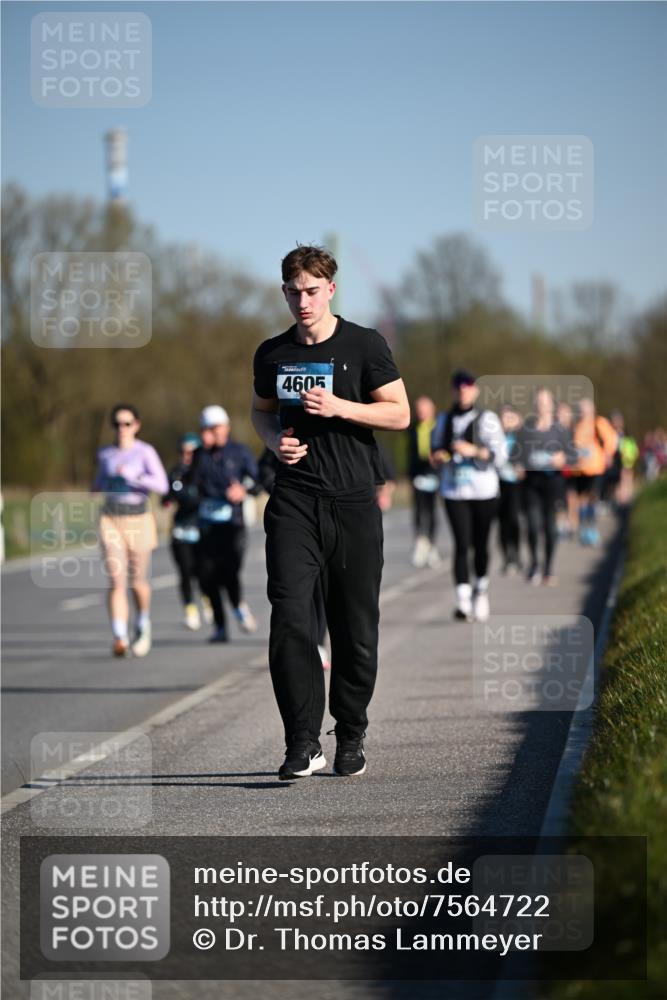 06.04.2025 - 44. Internationalen Wilhelmsburger Insellauf Dr. Thomas Lammeyer http://msf.ph/oto/7564722 06.04.2025 09:39:48 Laufen 4605 meine-sportfotos.de