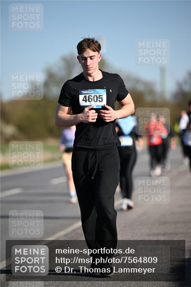 06.04.2025 - 44. Internationalen Wilhelmsburger Insellauf Dr. Thomas Lammeyer http://msf.ph/oto/7564809 06.04.2025 09:39:51 Laufen 4605 meine-sportfotos.de