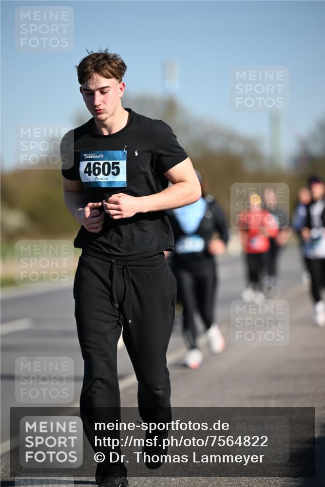 06.04.2025 - 44. Internationalen Wilhelmsburger Insellauf Dr. Thomas Lammeyer http://msf.ph/oto/7564822 06.04.2025 09:39:51 Laufen 4605 meine-sportfotos.de