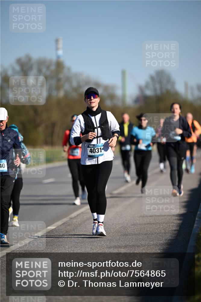06.04.2025 - 44. Internationalen Wilhelmsburger Insellauf Dr. Thomas Lammeyer http://msf.ph/oto/7564865 06.04.2025 09:39:55 Laufen 40, 40314 meine-sportfotos.de