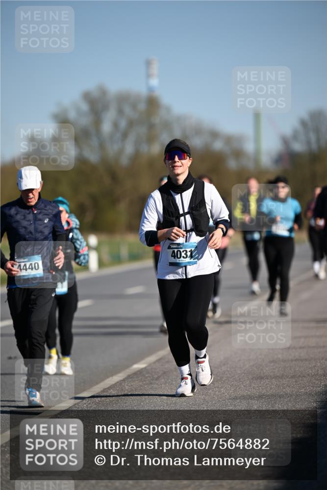 06.04.2025 - 44. Internationalen Wilhelmsburger Insellauf Dr. Thomas Lammeyer http://msf.ph/oto/7564882 06.04.2025 09:39:56 Laufen 4440, 4031 meine-sportfotos.de