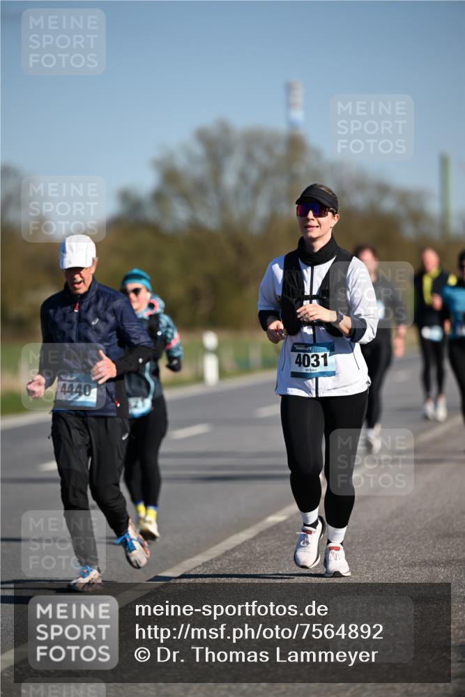 06.04.2025 - 44. Internationalen Wilhelmsburger Insellauf Dr. Thomas Lammeyer http://msf.ph/oto/7564892 06.04.2025 09:39:56 Laufen 4440, 4031 meine-sportfotos.de