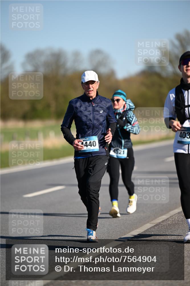 06.04.2025 - 44. Internationalen Wilhelmsburger Insellauf Dr. Thomas Lammeyer http://msf.ph/oto/7564904 06.04.2025 09:39:57 Laufen 440, 4521, 403 meine-sportfotos.de