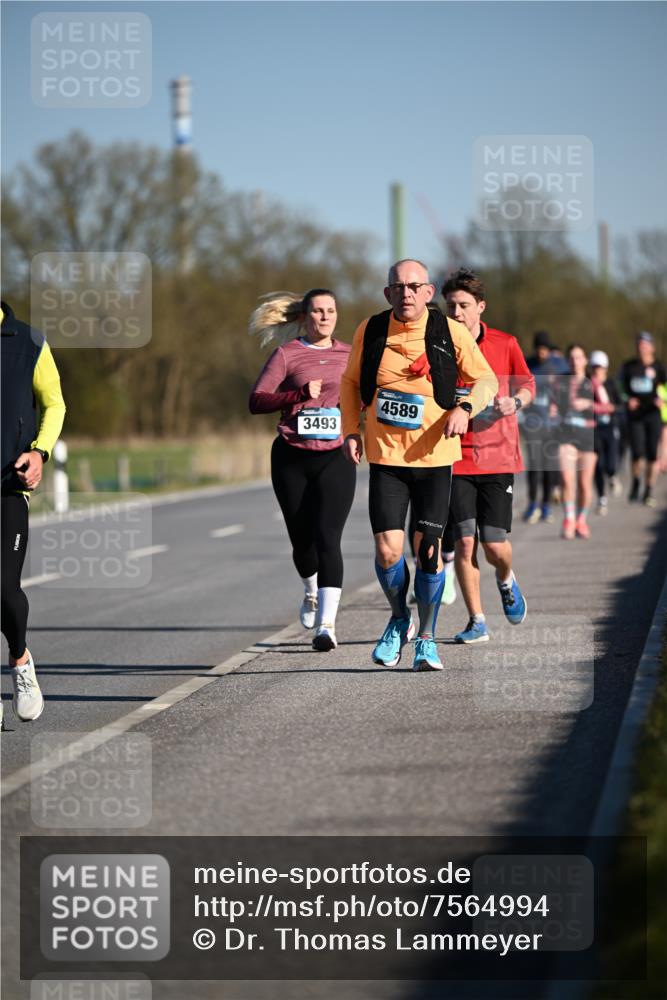 06.04.2025 - 44. Internationalen Wilhelmsburger Insellauf Dr. Thomas Lammeyer http://msf.ph/oto/7564994 06.04.2025 09:40:06 Laufen 3493, 4589 meine-sportfotos.de