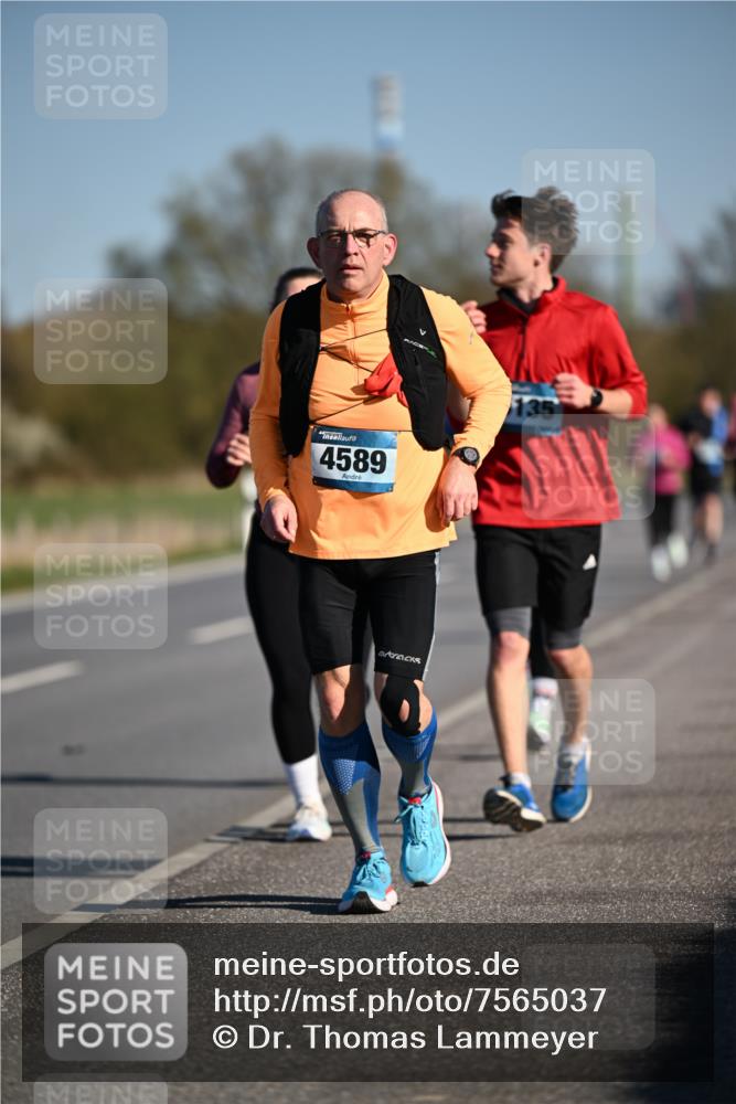 06.04.2025 - 44. Internationalen Wilhelmsburger Insellauf Dr. Thomas Lammeyer http://msf.ph/oto/7565037 06.04.2025 09:40:09 Laufen 4589, 135 meine-sportfotos.de
