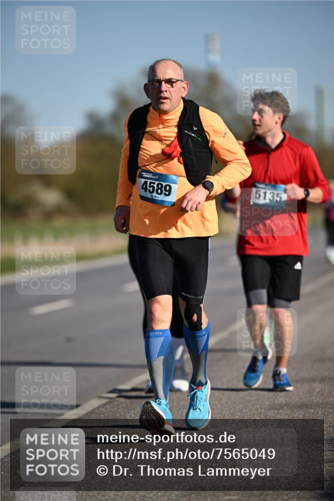 06.04.2025 - 44. Internationalen Wilhelmsburger Insellauf Dr. Thomas Lammeyer http://msf.ph/oto/7565049 06.04.2025 09:40:09 Laufen 4589, 5135 meine-sportfotos.de