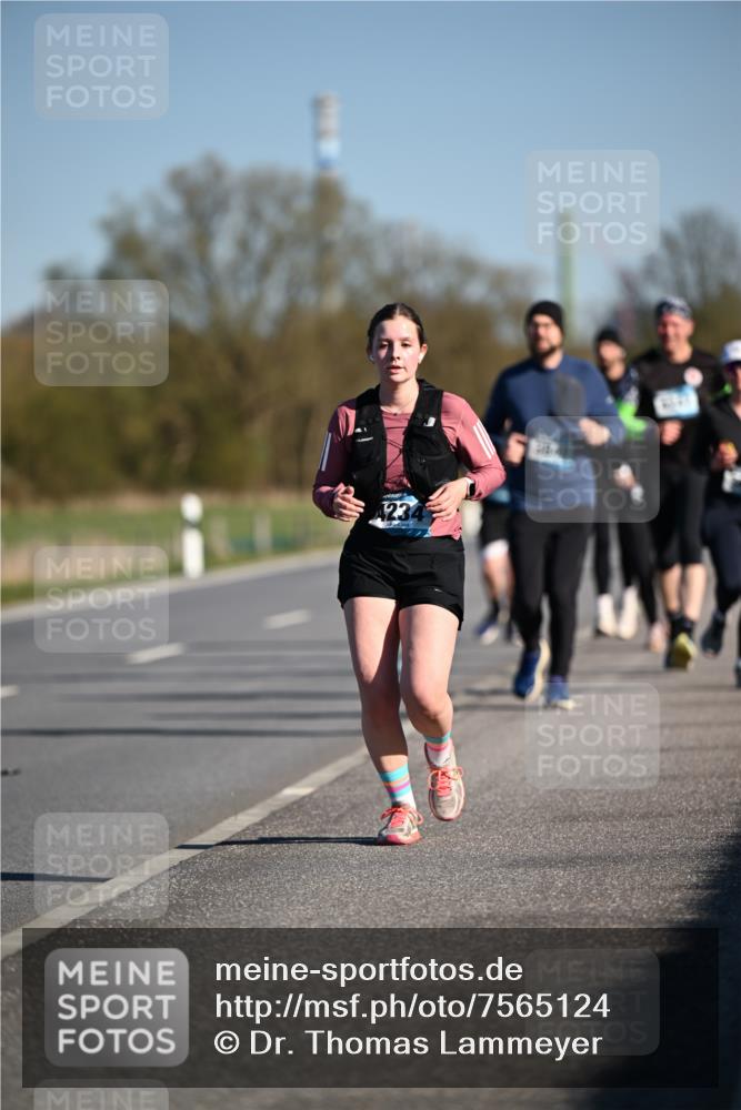 06.04.2025 - 44. Internationalen Wilhelmsburger Insellauf Dr. Thomas Lammeyer http://msf.ph/oto/7565124 06.04.2025 09:40:17 Laufen 1234 meine-sportfotos.de