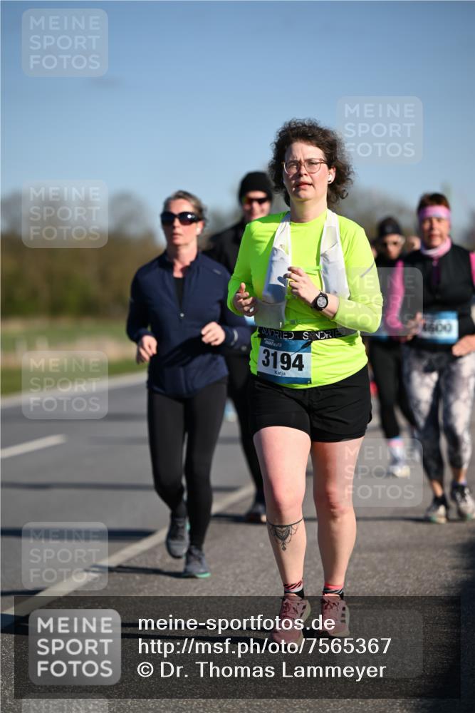 06.04.2025 - 44. Internationalen Wilhelmsburger Insellauf Dr. Thomas Lammeyer http://msf.ph/oto/7565367 06.04.2025 09:40:41 Laufen 3194, 4600 meine-sportfotos.de
