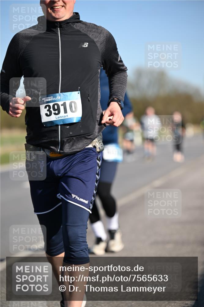 06.04.2025 - 44. Internationalen Wilhelmsburger Insellauf Dr. Thomas Lammeyer http://msf.ph/oto/7565633 06.04.2025 09:40:58 Laufen 3910, 3 meine-sportfotos.de