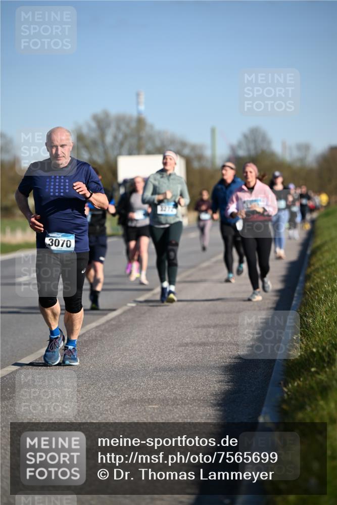 06.04.2025 - 44. Internationalen Wilhelmsburger Insellauf Dr. Thomas Lammeyer http://msf.ph/oto/7565699 06.04.2025 09:41:10 Laufen 3070 meine-sportfotos.de