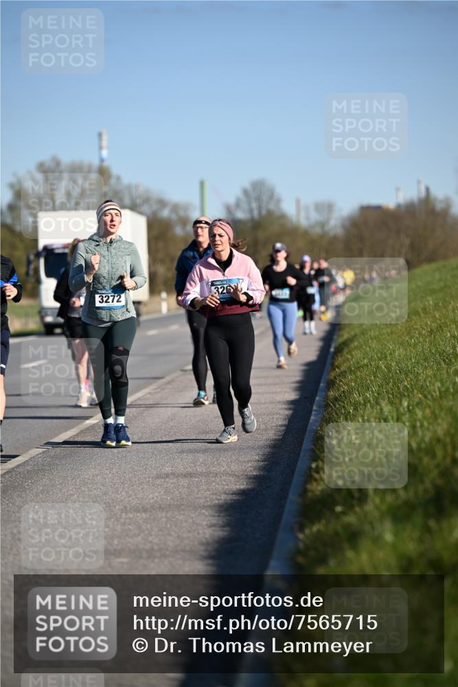 06.04.2025 - 44. Internationalen Wilhelmsburger Insellauf Dr. Thomas Lammeyer http://msf.ph/oto/7565715 06.04.2025 09:41:11 Laufen 3272, 326 meine-sportfotos.de