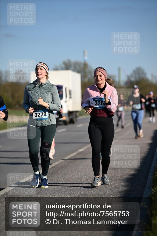 06.04.2025 - 44. Internationalen Wilhelmsburger Insellauf Dr. Thomas Lammeyer http://msf.ph/oto/7565753 06.04.2025 09:41:14 Laufen 3272, 326 meine-sportfotos.de