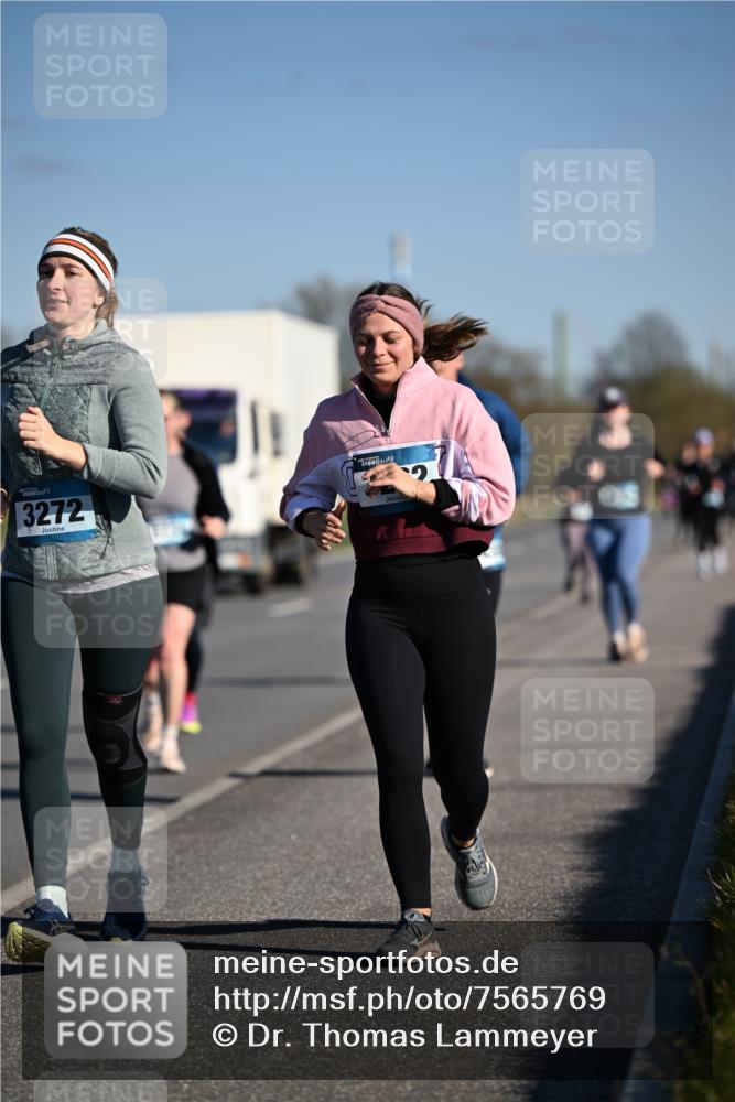 06.04.2025 - 44. Internationalen Wilhelmsburger Insellauf Dr. Thomas Lammeyer http://msf.ph/oto/7565769 06.04.2025 09:41:14 Laufen 3272 meine-sportfotos.de