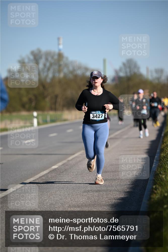 06.04.2025 - 44. Internationalen Wilhelmsburger Insellauf Dr. Thomas Lammeyer http://msf.ph/oto/7565791 06.04.2025 09:41:18 Laufen 3427 meine-sportfotos.de
