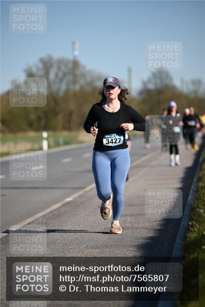 06.04.2025 - 44. Internationalen Wilhelmsburger Insellauf Dr. Thomas Lammeyer http://msf.ph/oto/7565807 06.04.2025 09:41:19 Laufen 3427 meine-sportfotos.de