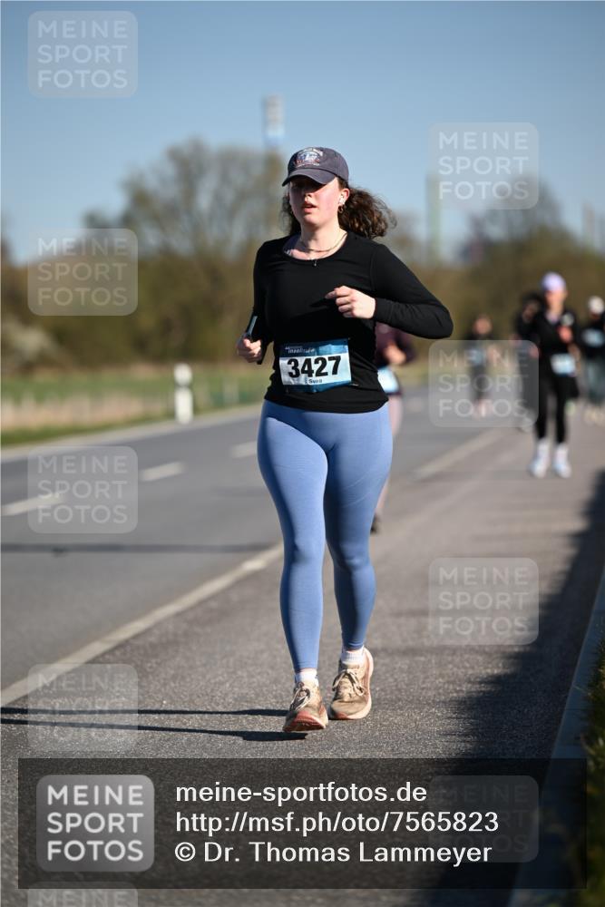 06.04.2025 - 44. Internationalen Wilhelmsburger Insellauf Dr. Thomas Lammeyer http://msf.ph/oto/7565823 06.04.2025 09:41:20 Laufen 3427 meine-sportfotos.de
