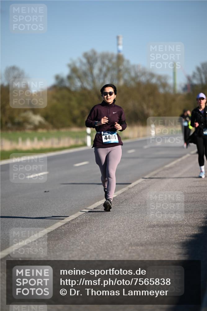 06.04.2025 - 44. Internationalen Wilhelmsburger Insellauf Dr. Thomas Lammeyer http://msf.ph/oto/7565838 06.04.2025 09:41:23 Laufen 4401 meine-sportfotos.de