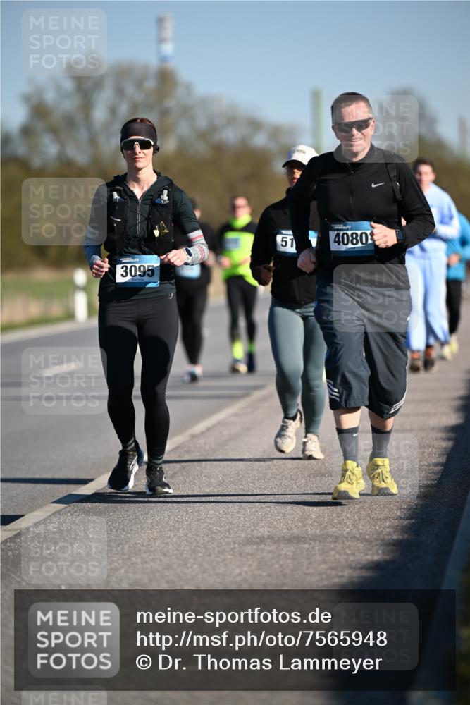 06.04.2025 - 44. Internationalen Wilhelmsburger Insellauf Dr. Thomas Lammeyer http://msf.ph/oto/7565948 06.04.2025 09:41:34 Laufen 3095, 5, 51, 4080 meine-sportfotos.de