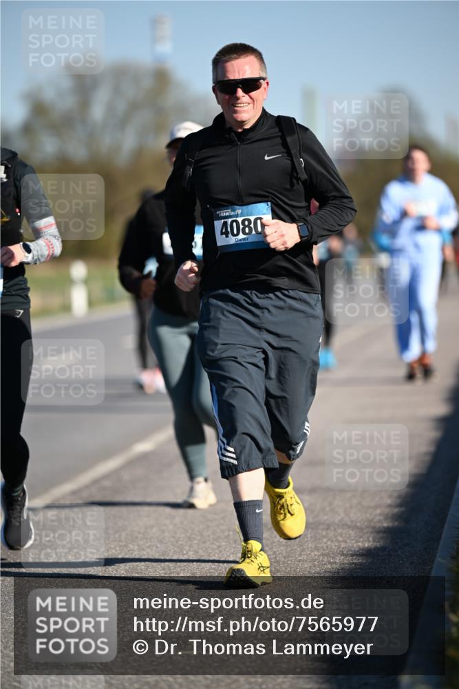 06.04.2025 - 44. Internationalen Wilhelmsburger Insellauf Dr. Thomas Lammeyer http://msf.ph/oto/7565977 06.04.2025 09:41:36 Laufen 4080 meine-sportfotos.de