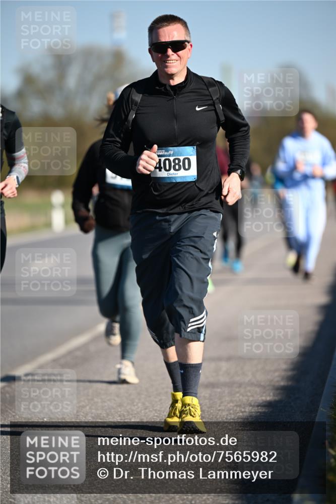 06.04.2025 - 44. Internationalen Wilhelmsburger Insellauf Dr. Thomas Lammeyer http://msf.ph/oto/7565982 06.04.2025 09:41:36 Laufen 4080 meine-sportfotos.de