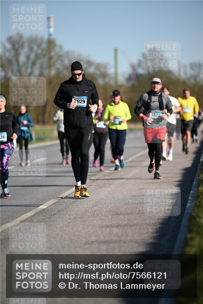 06.04.2025 - 44. Internationalen Wilhelmsburger Insellauf Dr. Thomas Lammeyer http://msf.ph/oto/7566121 06.04.2025 09:41:51 Laufen 36, 3929, 3822 meine-sportfotos.de