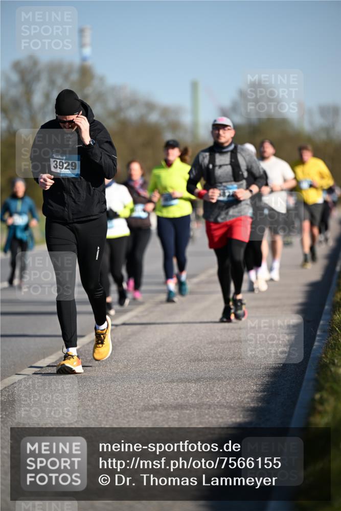 06.04.2025 - 44. Internationalen Wilhelmsburger Insellauf Dr. Thomas Lammeyer http://msf.ph/oto/7566155 06.04.2025 09:41:53 Laufen 3929 meine-sportfotos.de