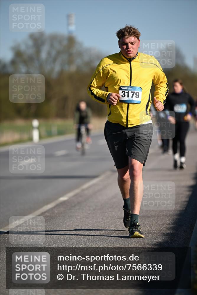 06.04.2025 - 44. Internationalen Wilhelmsburger Insellauf Dr. Thomas Lammeyer http://msf.ph/oto/7566339 06.04.2025 09:42:05 Laufen 3179 meine-sportfotos.de