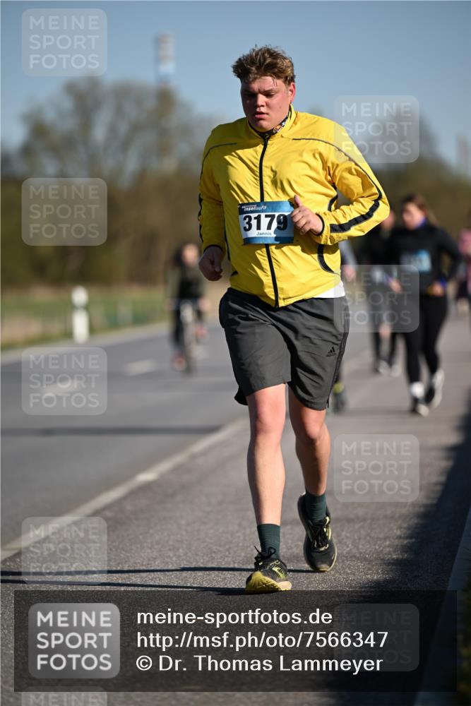 06.04.2025 - 44. Internationalen Wilhelmsburger Insellauf Dr. Thomas Lammeyer http://msf.ph/oto/7566347 06.04.2025 09:42:06 Laufen 3179 meine-sportfotos.de
