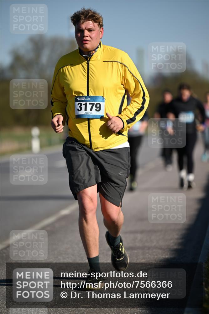 06.04.2025 - 44. Internationalen Wilhelmsburger Insellauf Dr. Thomas Lammeyer http://msf.ph/oto/7566366 06.04.2025 09:42:07 Laufen 3179 meine-sportfotos.de