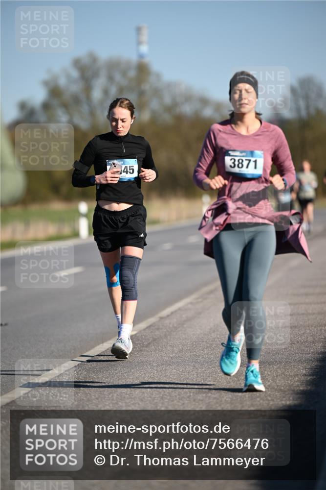 06.04.2025 - 44. Internationalen Wilhelmsburger Insellauf Dr. Thomas Lammeyer http://msf.ph/oto/7566476 06.04.2025 09:42:18 Laufen 45, 3871 meine-sportfotos.de