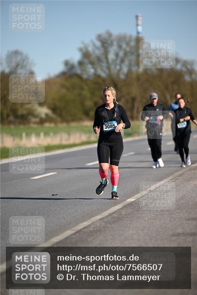 06.04.2025 - 44. Internationalen Wilhelmsburger Insellauf Dr. Thomas Lammeyer http://msf.ph/oto/7566507 06.04.2025 09:42:27 Laufen 3085, 3220 meine-sportfotos.de