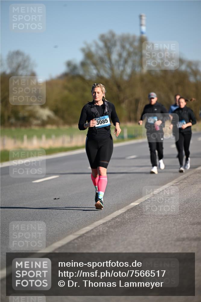 06.04.2025 - 44. Internationalen Wilhelmsburger Insellauf Dr. Thomas Lammeyer http://msf.ph/oto/7566517 06.04.2025 09:42:27 Laufen 3085 meine-sportfotos.de