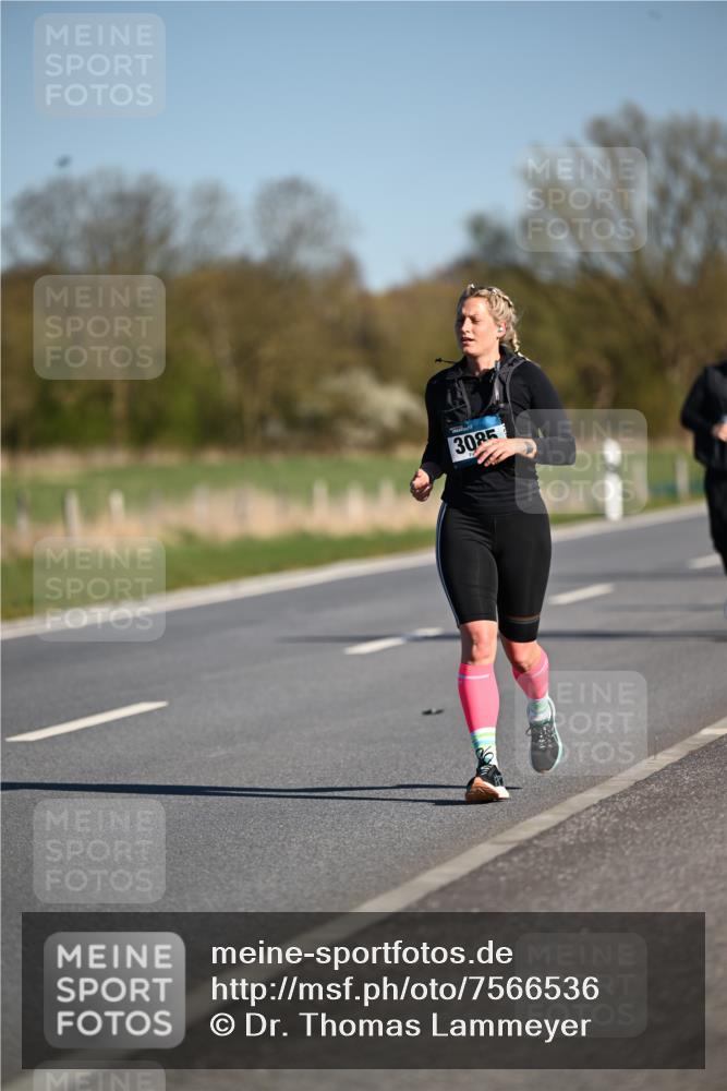 06.04.2025 - 44. Internationalen Wilhelmsburger Insellauf Dr. Thomas Lammeyer http://msf.ph/oto/7566536 06.04.2025 09:42:28 Laufen 3085 meine-sportfotos.de