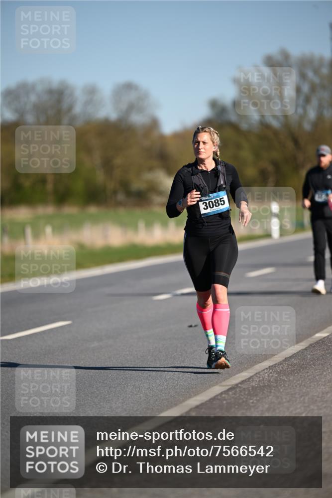 06.04.2025 - 44. Internationalen Wilhelmsburger Insellauf Dr. Thomas Lammeyer http://msf.ph/oto/7566542 06.04.2025 09:42:29 Laufen 3085 meine-sportfotos.de