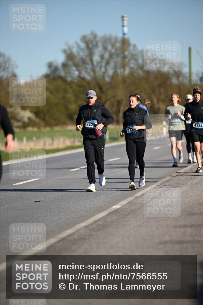 06.04.2025 - 44. Internationalen Wilhelmsburger Insellauf Dr. Thomas Lammeyer http://msf.ph/oto/7566555 06.04.2025 09:42:30 Laufen 3229, 322, 4323 meine-sportfotos.de