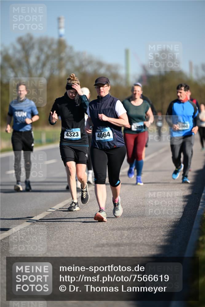 06.04.2025 - 44. Internationalen Wilhelmsburger Insellauf Dr. Thomas Lammeyer http://msf.ph/oto/7566619 06.04.2025 09:42:35 Laufen 4323, 1860, 4064 meine-sportfotos.de