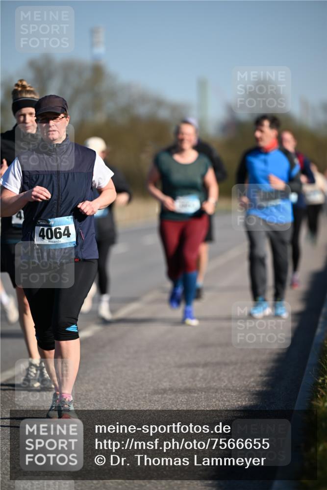06.04.2025 - 44. Internationalen Wilhelmsburger Insellauf Dr. Thomas Lammeyer http://msf.ph/oto/7566655 06.04.2025 09:42:38 Laufen 4064 meine-sportfotos.de
