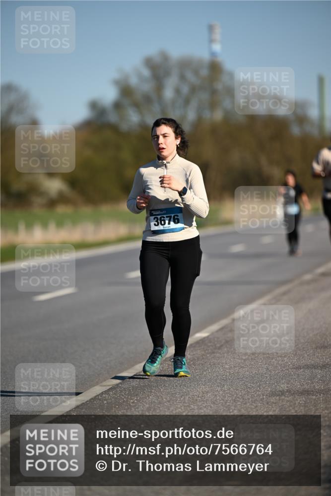 06.04.2025 - 44. Internationalen Wilhelmsburger Insellauf Dr. Thomas Lammeyer http://msf.ph/oto/7566764 06.04.2025 09:42:52 Laufen 3676 meine-sportfotos.de