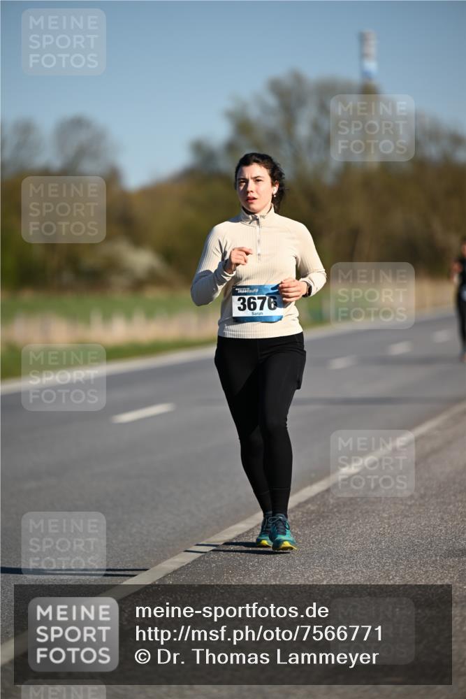 06.04.2025 - 44. Internationalen Wilhelmsburger Insellauf Dr. Thomas Lammeyer http://msf.ph/oto/7566771 06.04.2025 09:42:52 Laufen 3676 meine-sportfotos.de