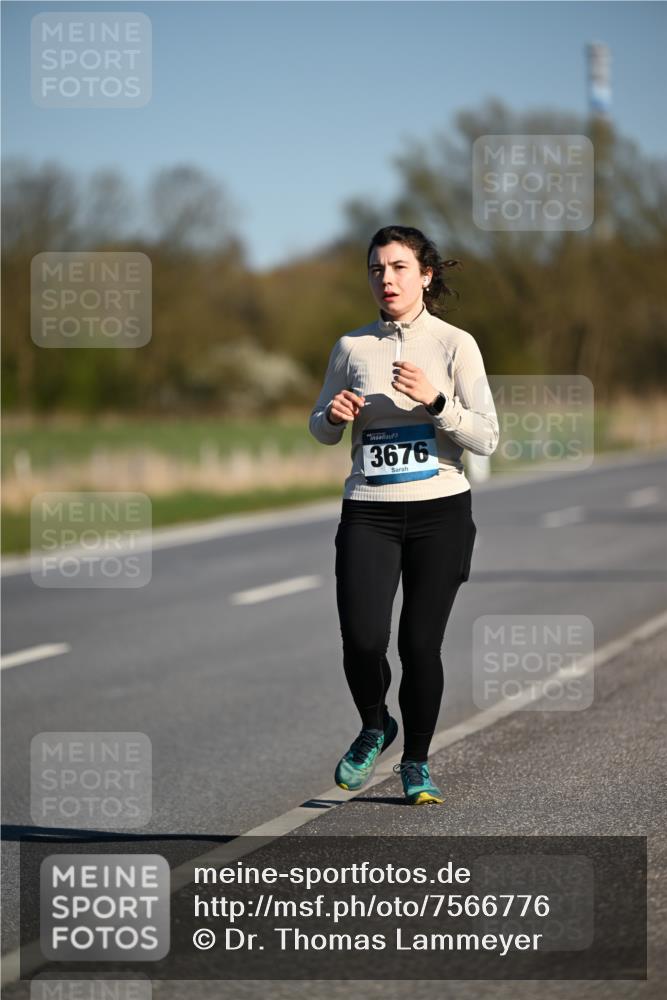 06.04.2025 - 44. Internationalen Wilhelmsburger Insellauf Dr. Thomas Lammeyer http://msf.ph/oto/7566776 06.04.2025 09:42:52 Laufen 3676 meine-sportfotos.de
