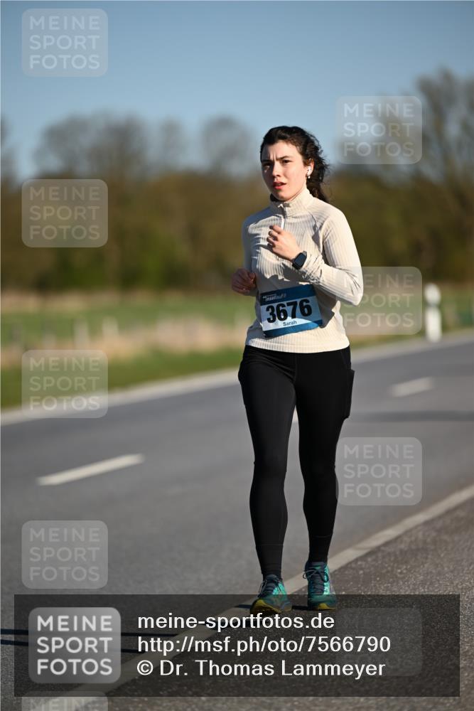06.04.2025 - 44. Internationalen Wilhelmsburger Insellauf Dr. Thomas Lammeyer http://msf.ph/oto/7566790 06.04.2025 09:42:53 Laufen 3676 meine-sportfotos.de