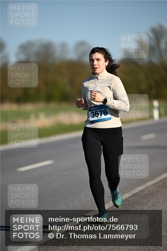 06.04.2025 - 44. Internationalen Wilhelmsburger Insellauf Dr. Thomas Lammeyer http://msf.ph/oto/7566793 06.04.2025 09:42:53 Laufen 3676 meine-sportfotos.de