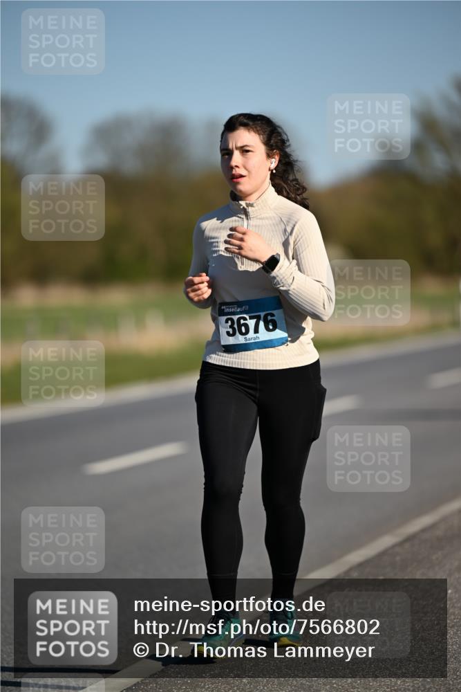 06.04.2025 - 44. Internationalen Wilhelmsburger Insellauf Dr. Thomas Lammeyer http://msf.ph/oto/7566802 06.04.2025 09:42:54 Laufen 3676 meine-sportfotos.de