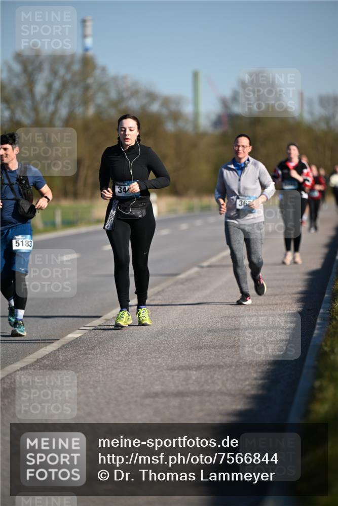 06.04.2025 - 44. Internationalen Wilhelmsburger Insellauf Dr. Thomas Lammeyer http://msf.ph/oto/7566844 06.04.2025 09:43:04 Laufen 5183, 34, 362 meine-sportfotos.de
