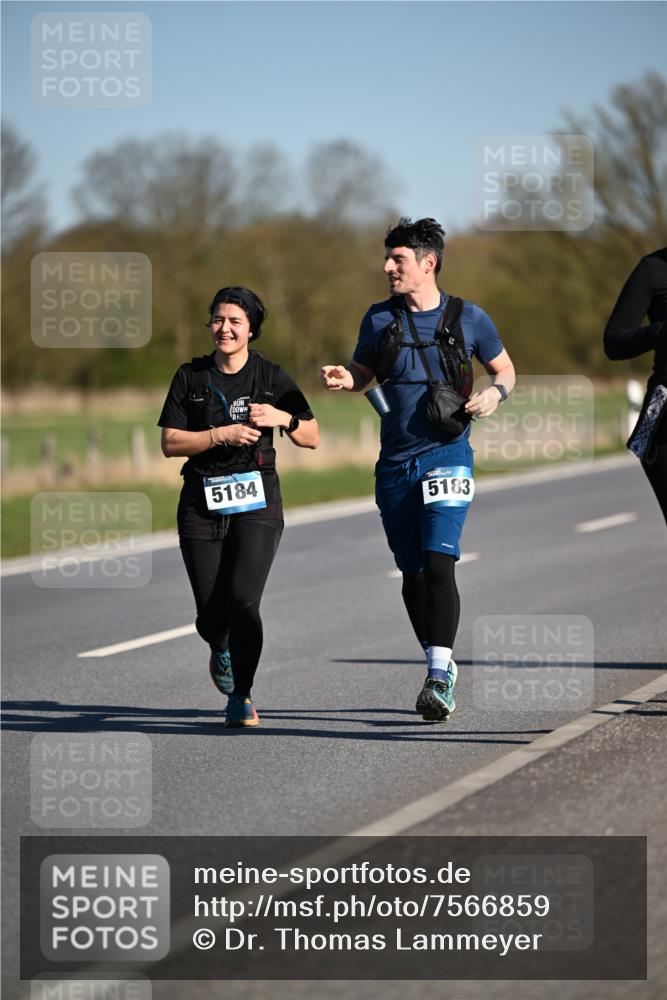 06.04.2025 - 44. Internationalen Wilhelmsburger Insellauf Dr. Thomas Lammeyer http://msf.ph/oto/7566859 06.04.2025 09:43:05 Laufen 5184, 5183 meine-sportfotos.de
