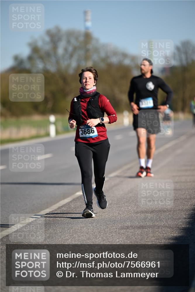 06.04.2025 - 44. Internationalen Wilhelmsburger Insellauf Dr. Thomas Lammeyer http://msf.ph/oto/7566961 06.04.2025 09:43:24 Laufen 3686 meine-sportfotos.de