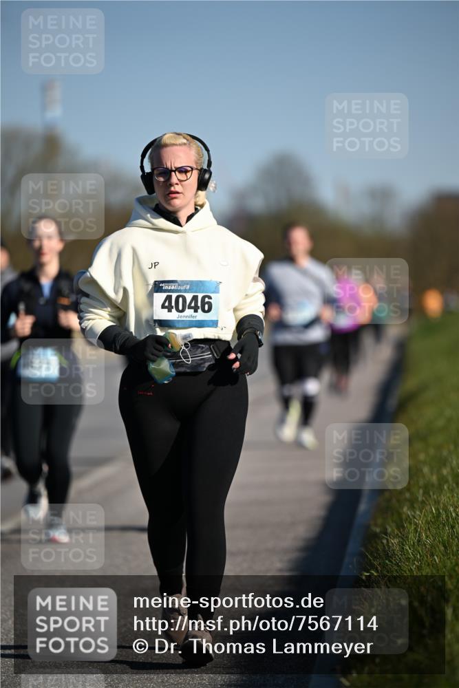 06.04.2025 - 44. Internationalen Wilhelmsburger Insellauf Dr. Thomas Lammeyer http://msf.ph/oto/7567114 06.04.2025 09:43:47 Laufen 4046 meine-sportfotos.de