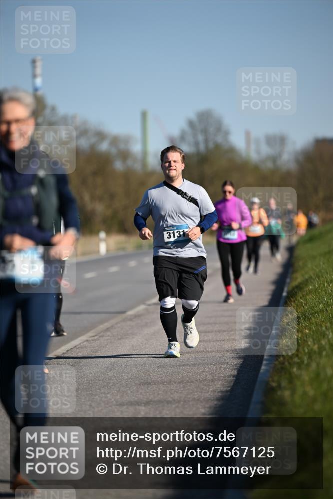 06.04.2025 - 44. Internationalen Wilhelmsburger Insellauf Dr. Thomas Lammeyer http://msf.ph/oto/7567125 06.04.2025 09:43:51 Laufen 3131 meine-sportfotos.de